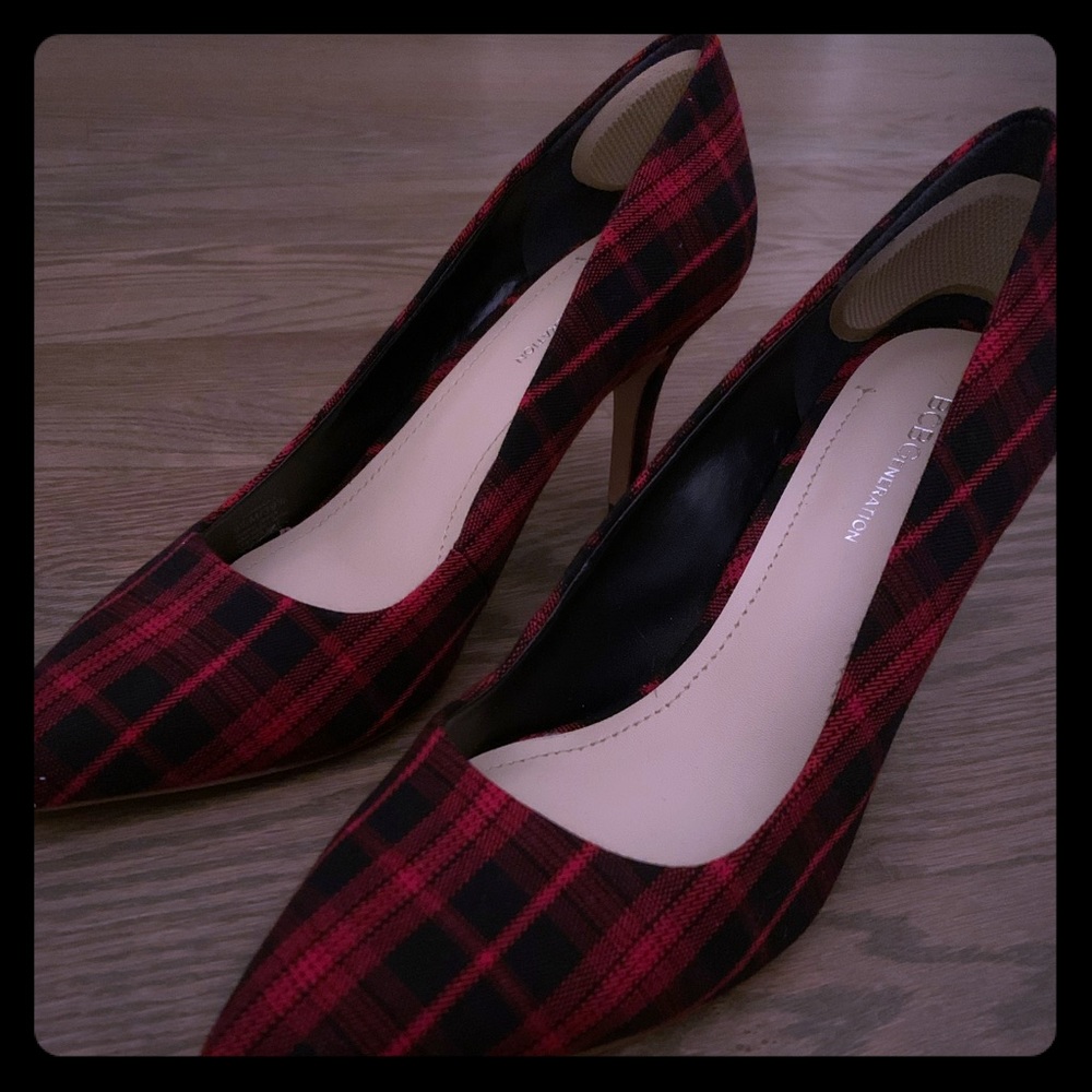 BCBG plaid heels